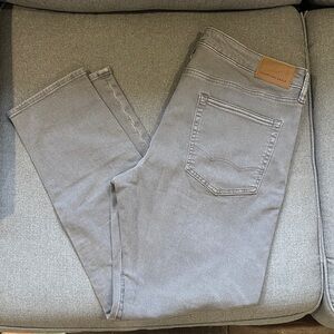 American Eagle Outfitters Light Gray Athletic Fit Jeans